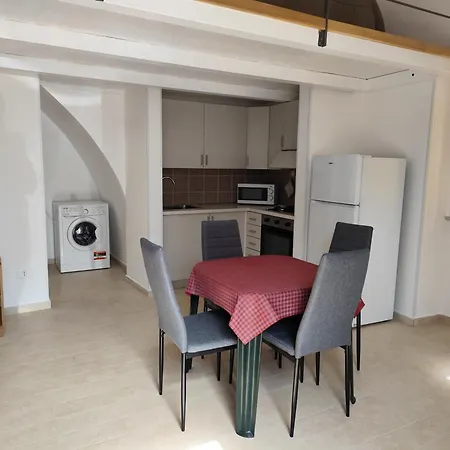 Casa Piano Terra Di *